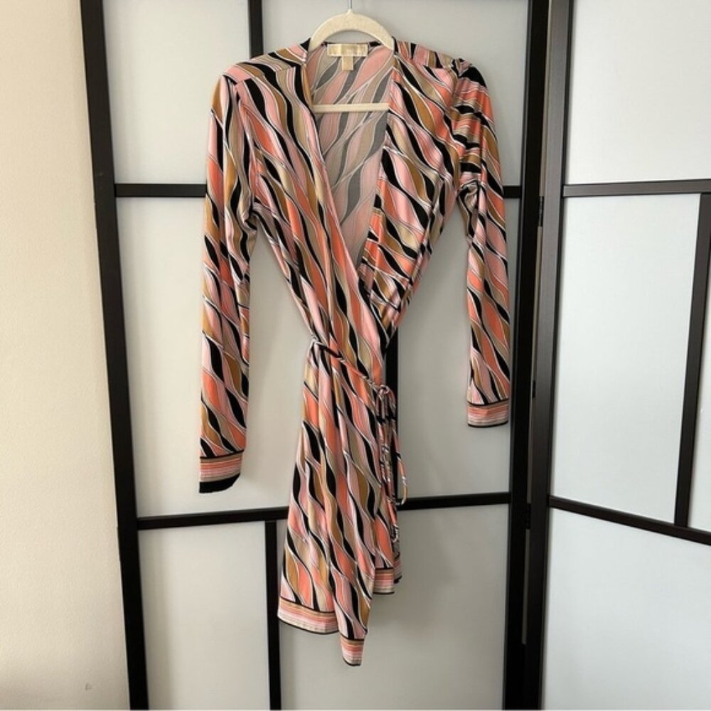 Micheal Kors 70s Style Pink White Black Print Long Sleeve Mini Wrap Dress